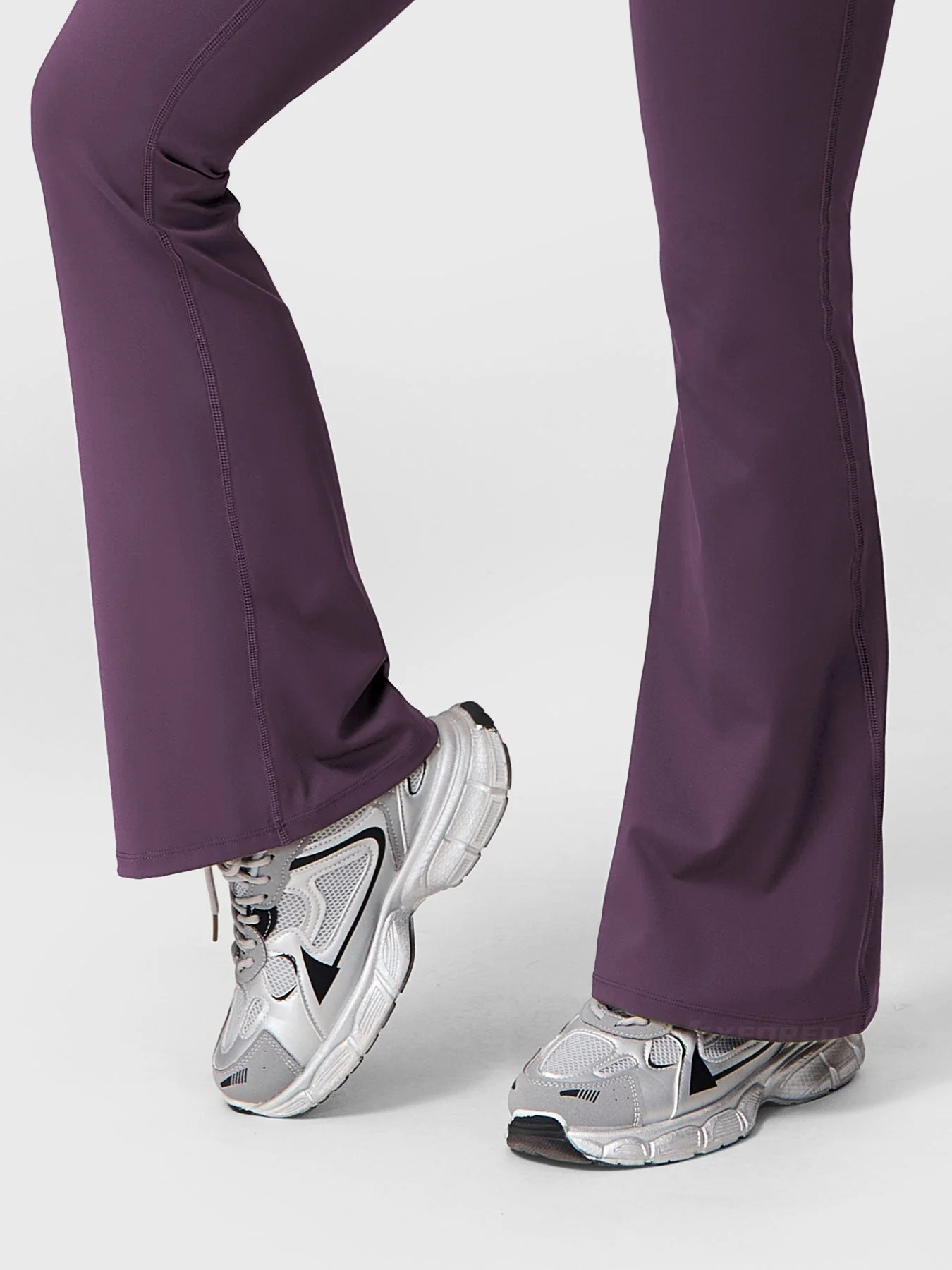 Elise Ruffle Pocket Flare Leggings - Image 26