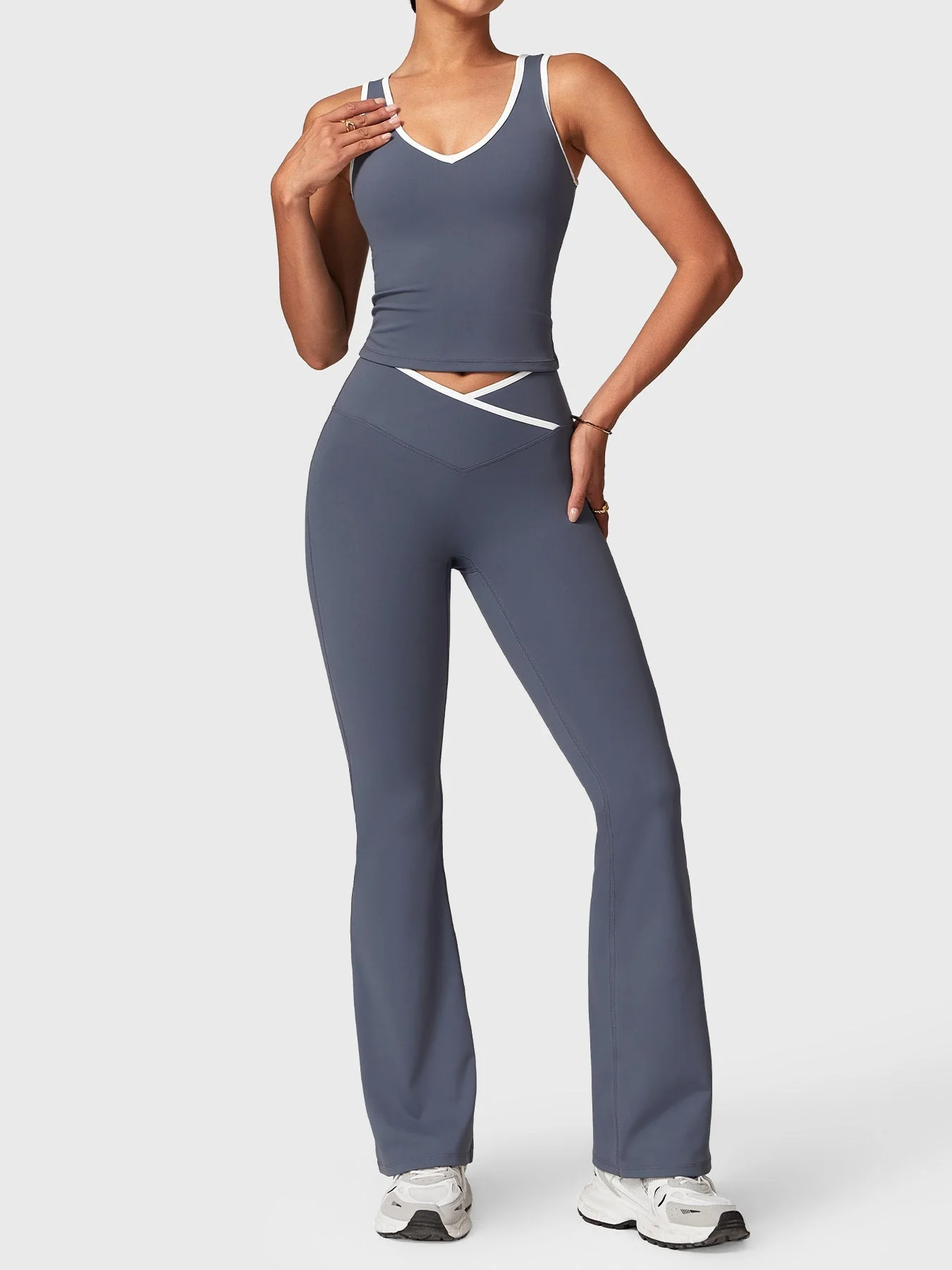 Ironfit Alberta Contrast Sports Set - Image 7