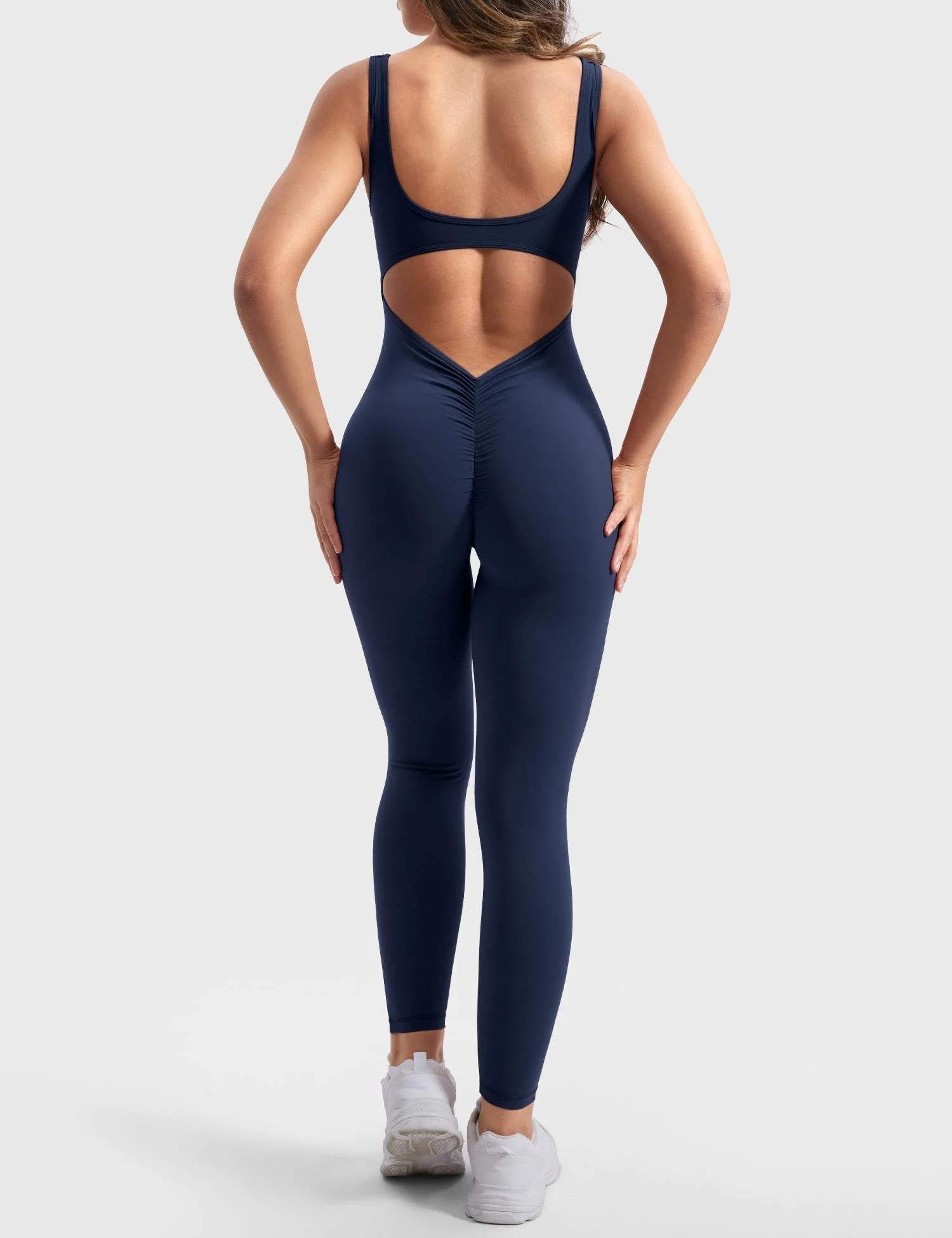 Ironfit Jumpsuit mit V-Rücken - Image 13