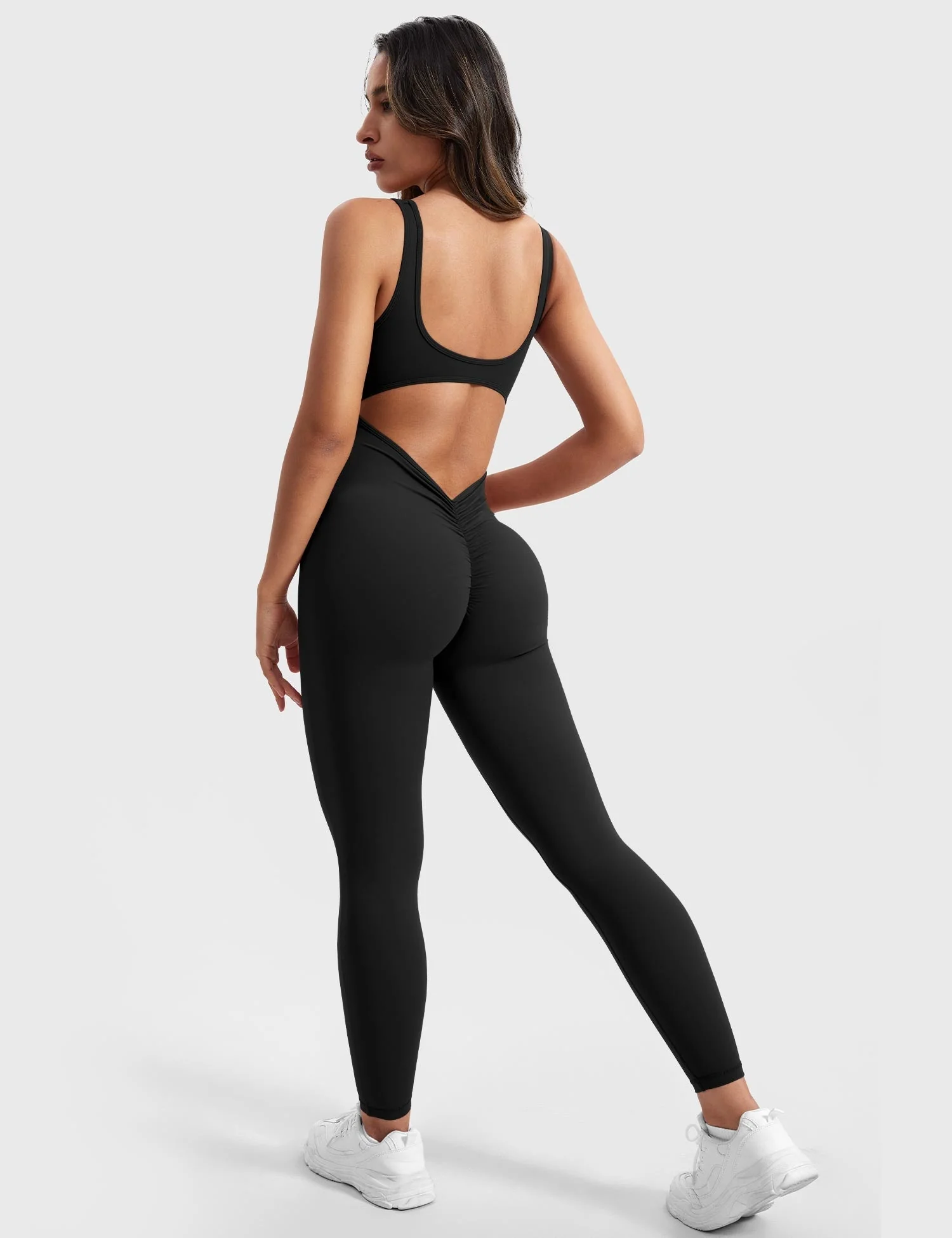Ironfit Jumpsuit mit V-Rücken - Image 5