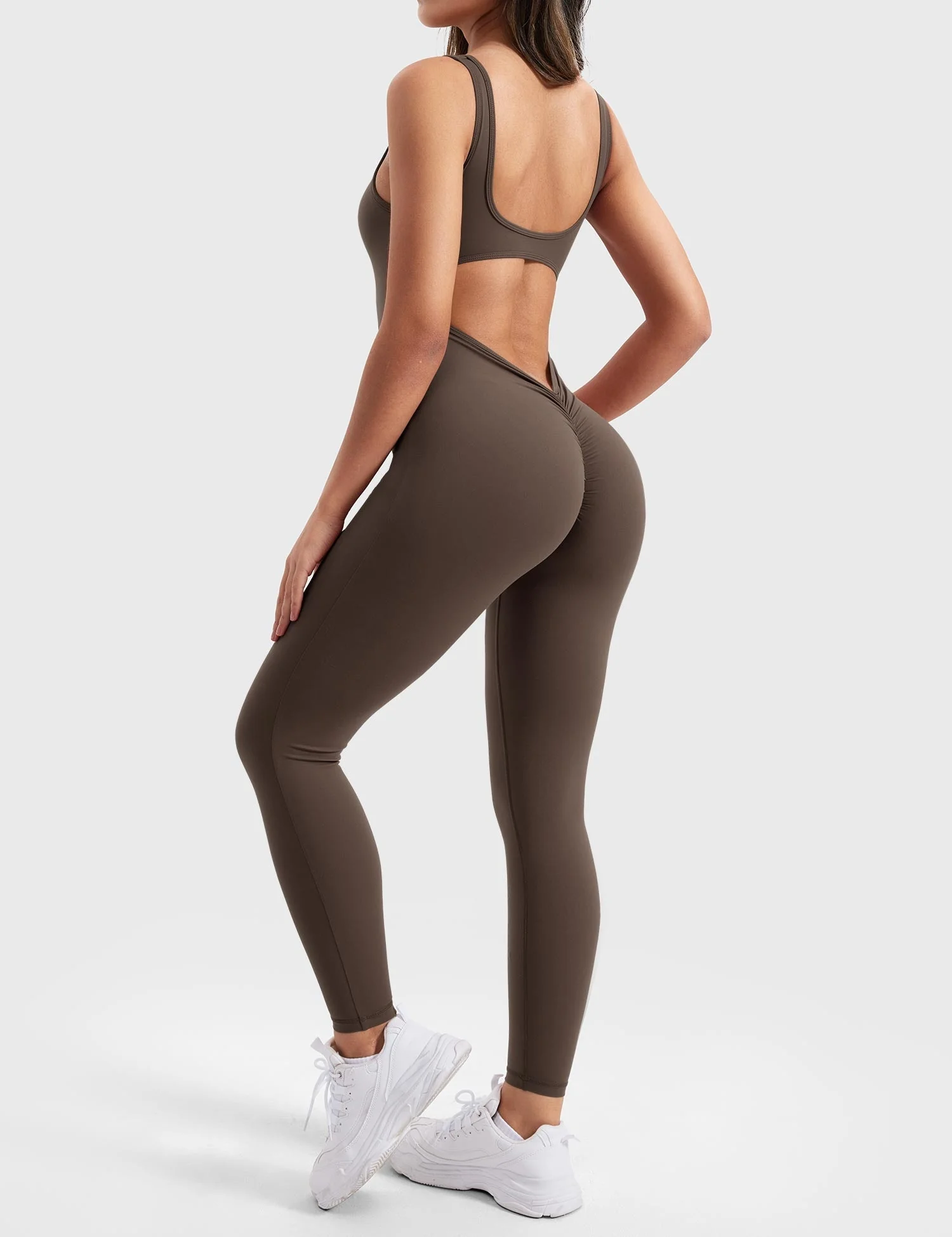 Ironfit Jumpsuit mit V-Rücken - Image 8