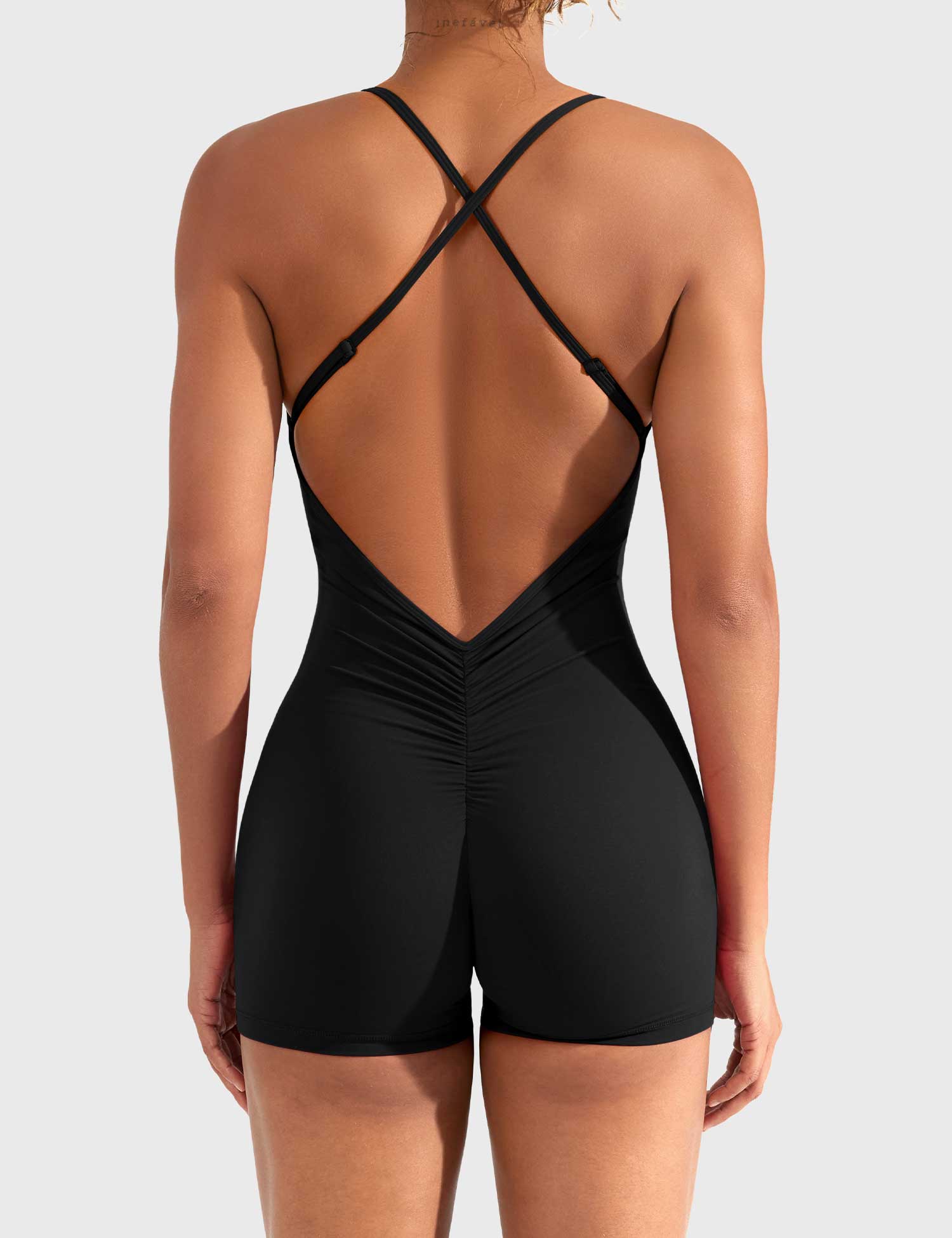Ironfit Liza Jumpsuit mit V-Rücken - Image 14