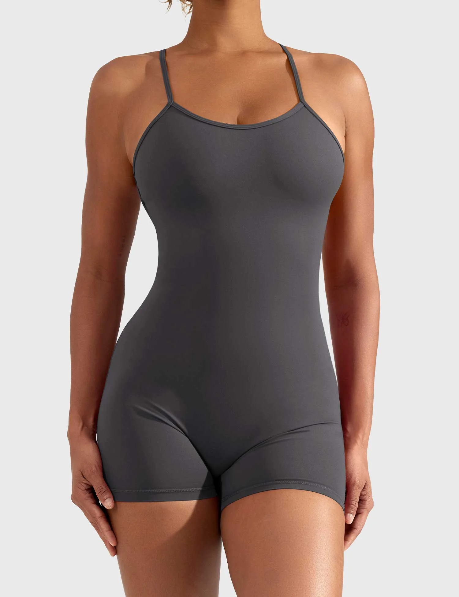 Ironfit Liza Jumpsuit mit V-Rücken - Image 16