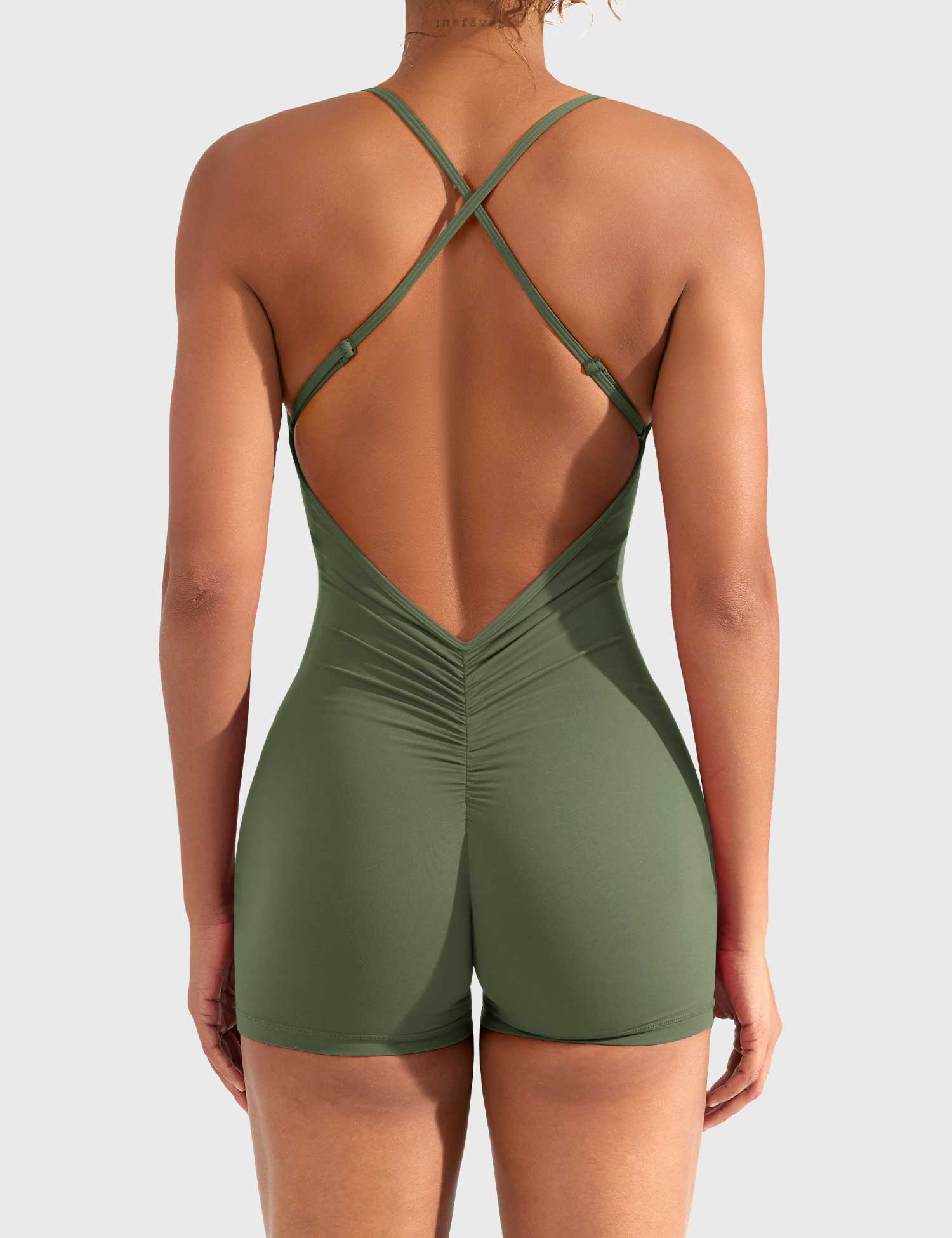 Ironfit Liza Jumpsuit mit V-Rücken - Image 49