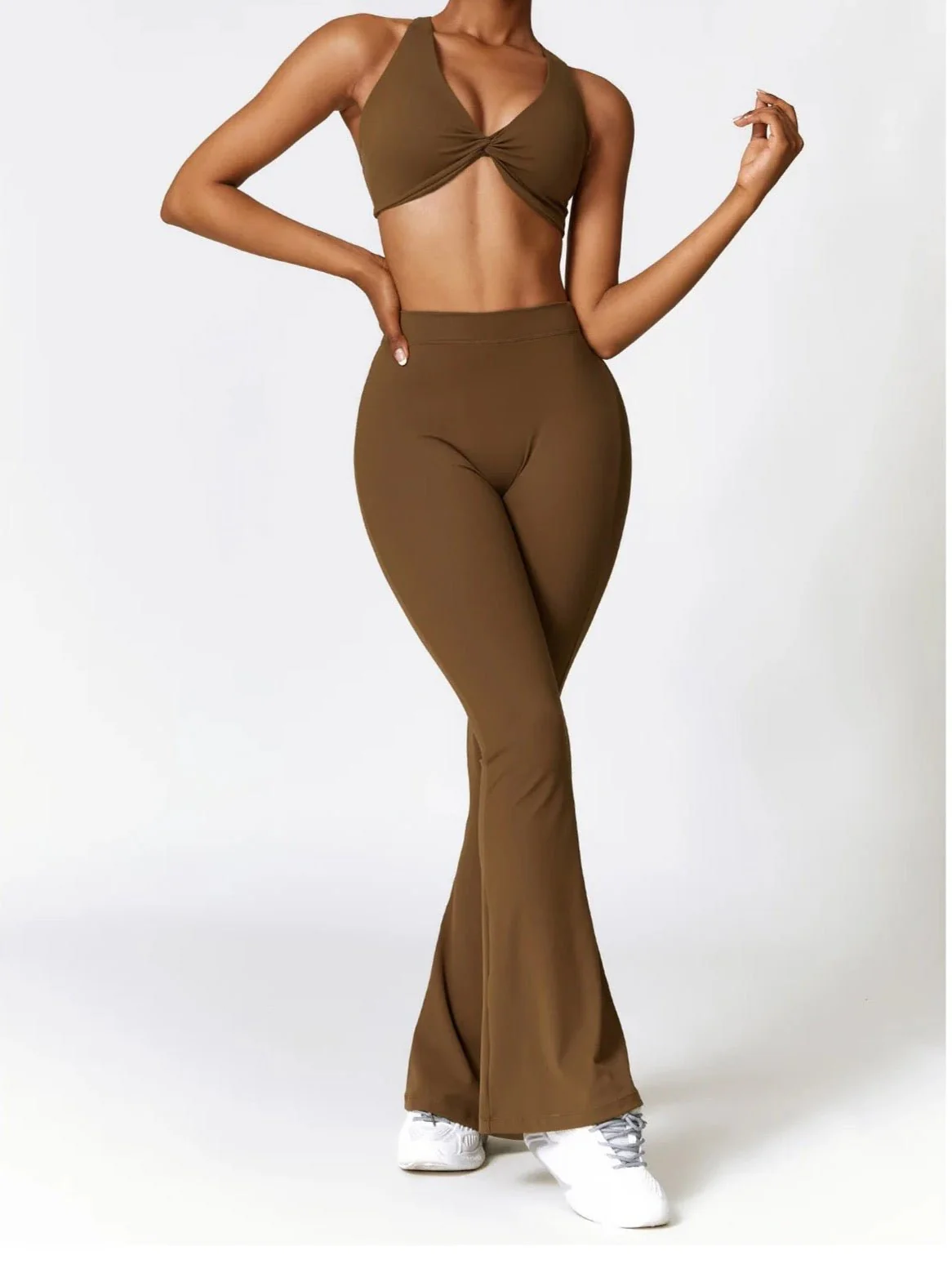 NEUHEIT V-back Flare Leggings - Image 12
